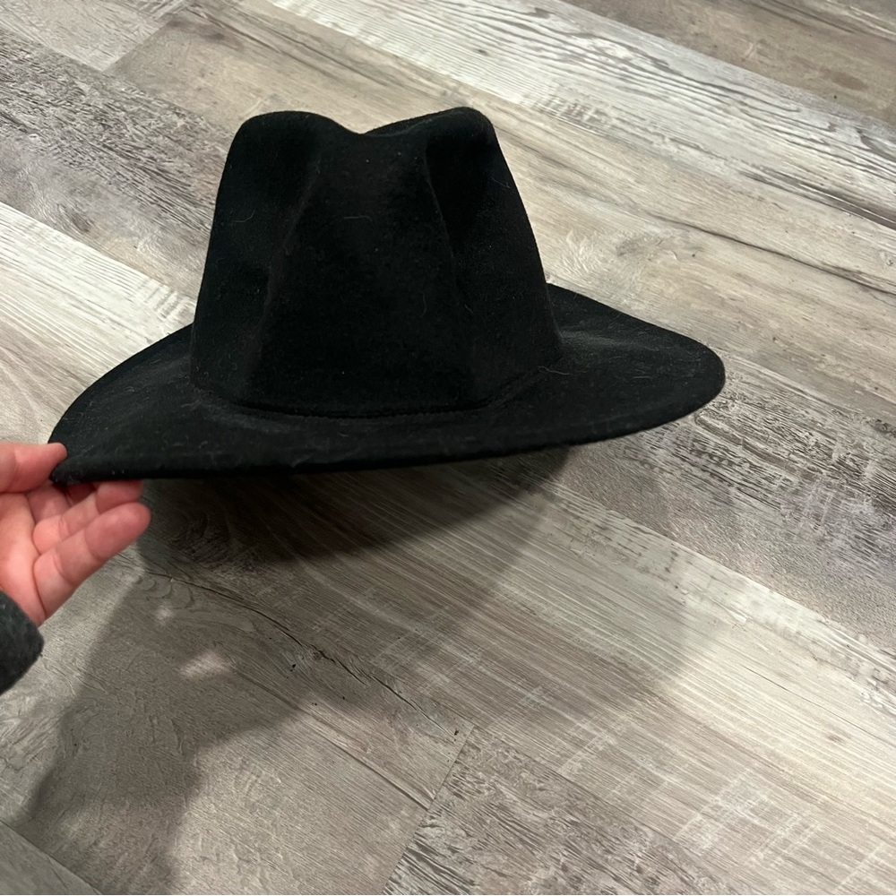 Universal Thread Flat Brim Black Felt Fedora - Picture 11 of 11